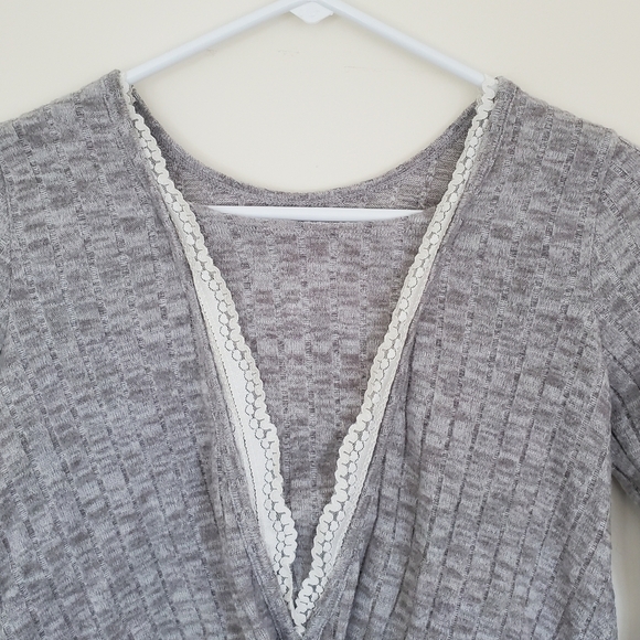 Abercrombie Kids Ribbed Grey Sweater with Twisted Back - Picture 7 of 11